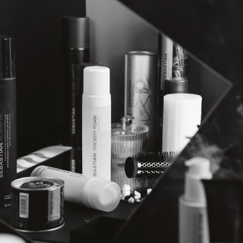 Thickefy Foam - Stylingová pena pre hustotu jemných vlasov 
